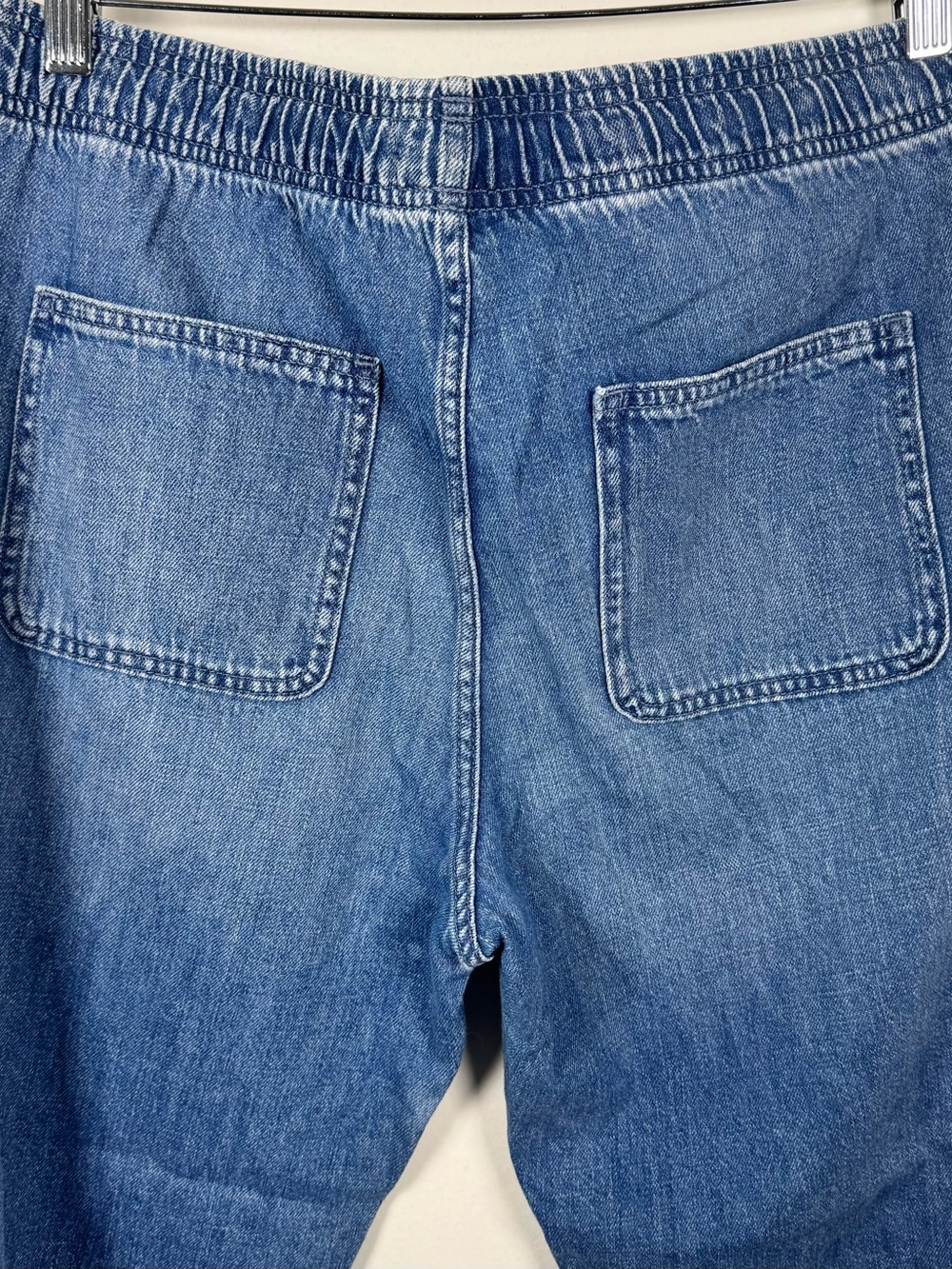 GAP Easy Jean Pull On Elastic Waist Denim Pants Women’s Medium Relaxed Coastal - Picture 4 of 5